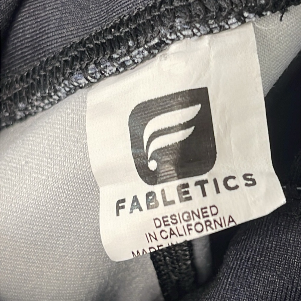 Fabletics Women’s Define PowerHold® High-Waisted Legging Sz XS Cascading Flowers - Picture 9 of 10